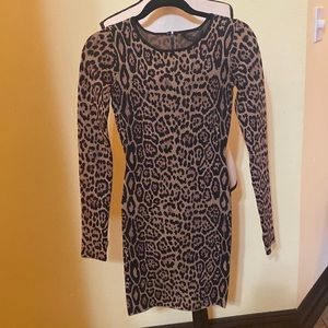Bcbgmaxazria cheetah print body on dress.